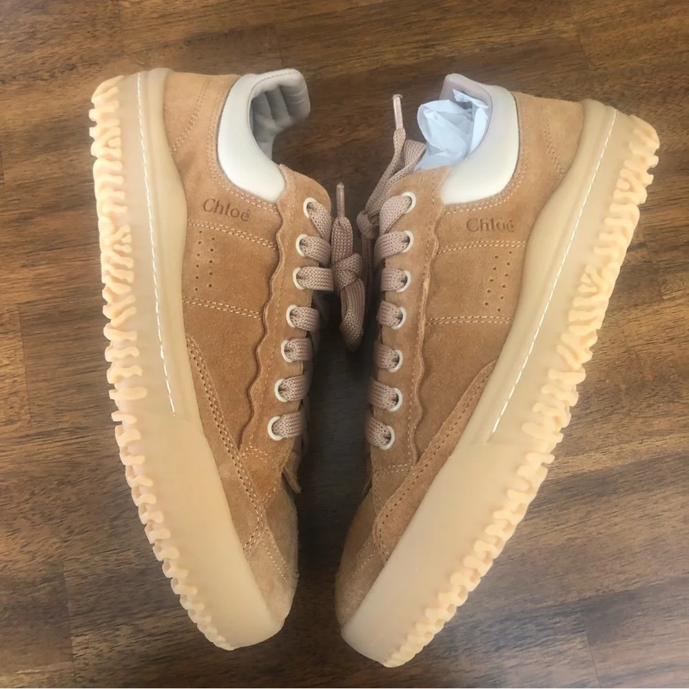 NIB $595 Chloé Franckie Low Top Sneaker (Women) in size 37!